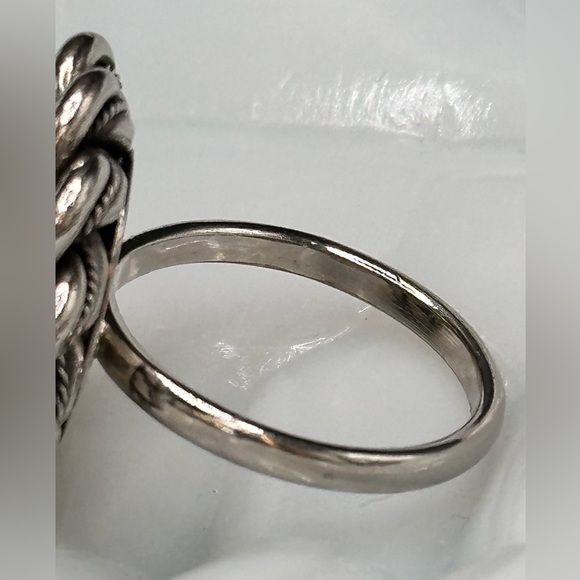 Silver Tone Ring Set With a cabochon Amber
 Size 8￼ - Picture 8 of 14